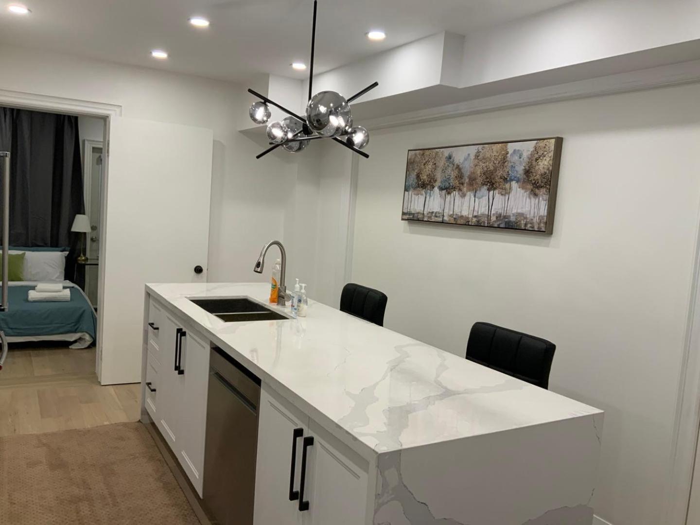 Leaside Garden Guesthouse 多伦多 外观 照片